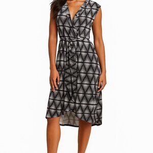 BCBGMAXAZARIA Surplice Fit and Flare Printed Faux Wrap Dress Size M